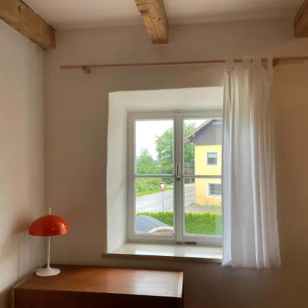 Haus Seerose * Taching am See