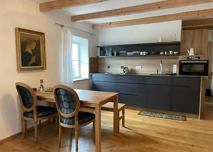 Haus Seerose 아파트 Taching am See